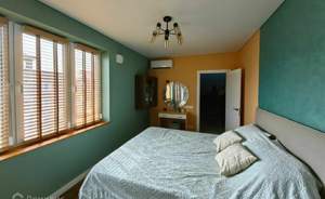 Дом 120м&sup2;, 3-этажный, участок 2 сот.  