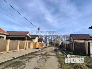 Дом 220м&sup2;, 2-этажный, участок 6 сот.  