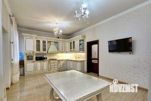 Дом 280м&sup2;, 2-этажный, участок 5 сот.  