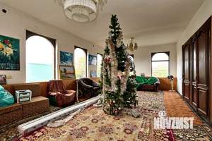 Дом 325м², 3-этажный, участок 9 сот.  