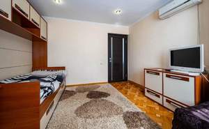 Дом 162м&sup2;, 2-этажный, участок 4 сот.  