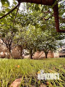 Дом 1500м&sup2;, 3-этажный, участок 16 сот.  