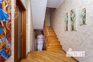 Дом 471м², 3-этажный, участок 10 сот.  
