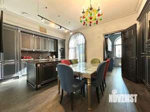 Дом 520м&sup2;, 2-этажный, участок 11 сот.  