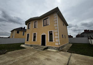 Дом 195м&sup2;, 2-этажный, участок 5 сот.  