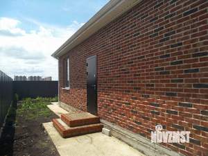 Дом 100м&sup2;, 2-этажный, участок 3 сот.  