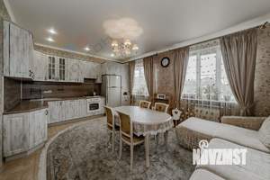 Дом 178м², 2-этажный, участок 6 сот.  