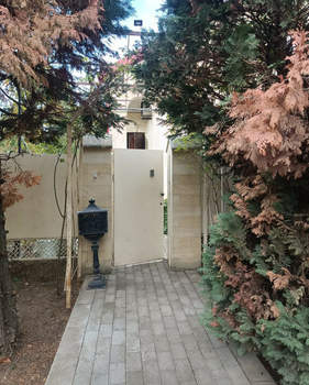 Дом 275м&sup2;, 2-этажный, участок 10 сот.  