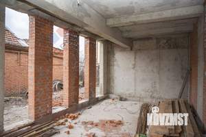 Дом 300м², 2-этажный, участок 4 сот.  
