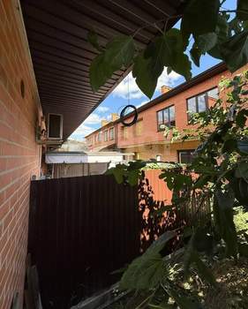 Дом 100м&sup2;, 2-этажный, участок 4 сот.  