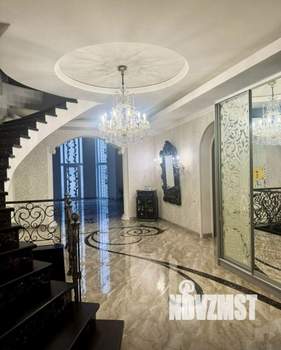 Дом 600м&sup2;, 3-этажный, участок 8 сот.  