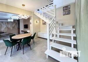 Дом 140м&sup2;, 2-этажный, участок 4 сот.  