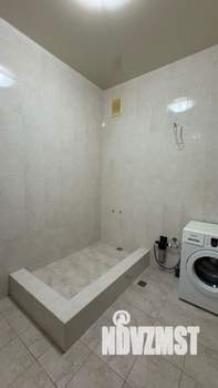 Дом 198м², 3-этажный, участок 5 сот.  