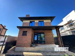 Дом 160м&sup2;, 2-этажный, участок 4 сот.  