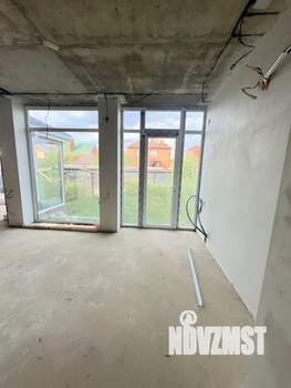 Дом 210м&sup2;, 2-этажный, участок 6 сот.  