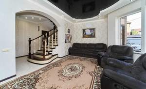 Дом 274м&sup2;, 3-этажный, участок 4 сот.  