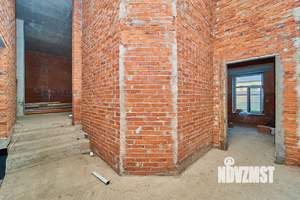 Дом 351м&sup2;, 2-этажный, участок 17 сот.  