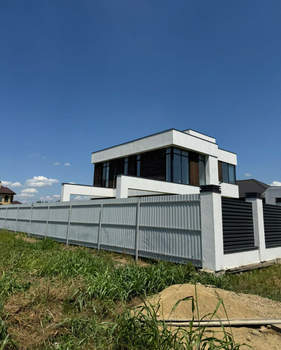 Дом 275м&sup2;, 3-этажный, участок 6 сот.  