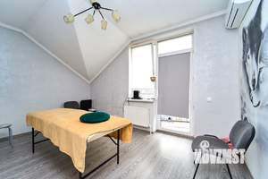 Дом 215м&sup2;, 2-этажный, участок 3 сот.  