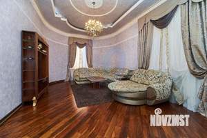 Дом 600м², 2-этажный, участок 6 сот.  