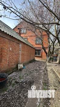 Дом 363м², 3-этажный, участок 7 сот.  