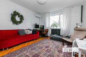 Дом 160м&sup2;, 2-этажный, участок 4 сот.  