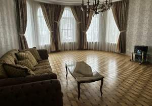 Дом 409м&sup2;, 2-этажный, участок 9 сот.  