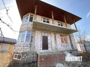 Дом 400м², 3-этажный, участок 8 сот.  