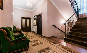 Дом 436м&sup2;, 2-этажный, участок 6 сот.  