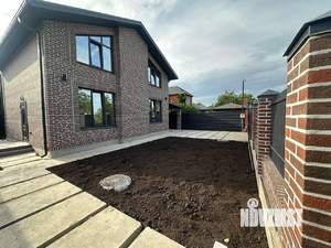 Дом 130м&sup2;, 2-этажный, участок 4 сот.  