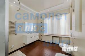 Дом 251м², 2-этажный, участок 14 сот.  