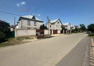 Дом 244м², 2-этажный, участок 6 сот.  