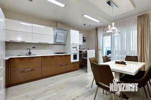 Дом 165м², 2-этажный, участок 3 сот.  