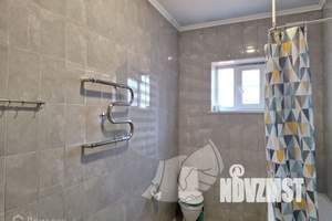 Дом 350м², 2-этажный, участок 6 сот.  