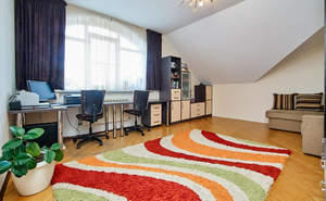 Дом 275м&sup2;, 2-этажный, участок 6 сот.  