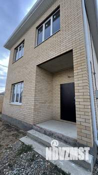 Дом 142м&sup2;, 2-этажный, участок 3 сот.  