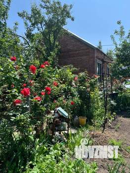 Дом 70м&sup2;, 2-этажный, участок 4 сот.  