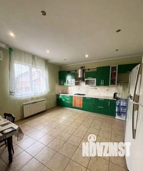 Дом 197м&sup2;, 3-этажный, участок 4 сот.  