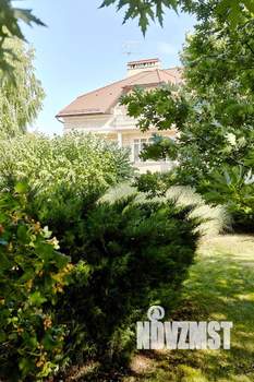 Дом 860м&sup2;, 2-этажный, участок 45 сот.  