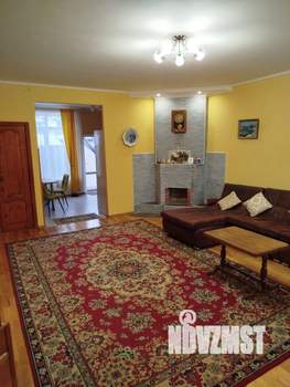 Коттедж 200м&sup2;, 2-этажный, участок 4 сот.  