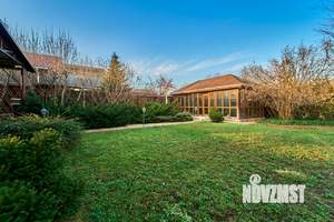 Дом 220м², 2-этажный, участок 21 сот.  