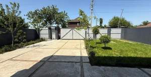 Дом 160м&sup2;, 2-этажный, участок 4 сот.  