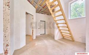 Дом 133м&sup2;, 2-этажный, участок 4 сот.  