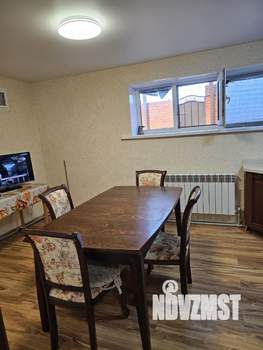 Дом 300м², 2-этажный, участок 10 сот.  