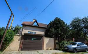 Дом 350м&sup2;, 2-этажный, участок 4 сот.  