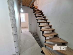 Дом 85м², 2-этажный, участок 1 сот.  