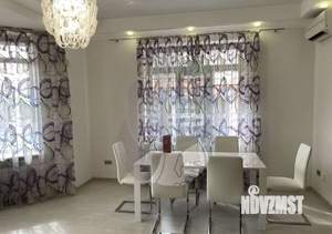 Дом 260м², 2-этажный, участок 10 сот.  