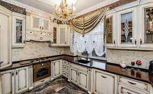 Дом 254м&sup2;, 2-этажный, участок 7 сот.  