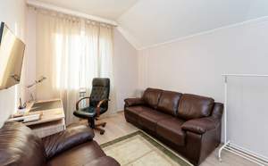 Дом 134м&sup2;, 2-этажный, участок 5 сот.  