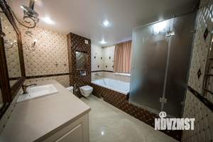 Дом 175м&sup2;, 2-этажный, участок 6 сот.  